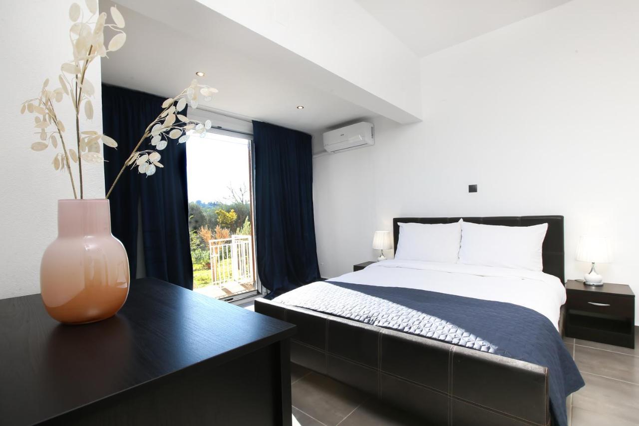 Luxury Apartments Christos Gouvia Exterior photo